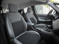 24YM_Jazz_Sport_Interior_FrontSeats.jpg