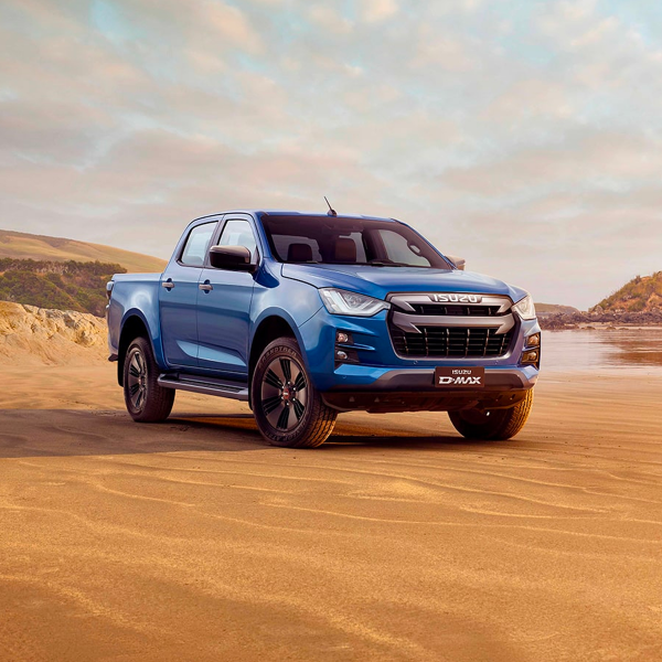 Umberto_Gabarit_Carre_2000x2000_Isuzu1.png