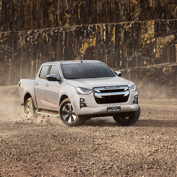 Umberto_Gabarit_Carre_2000x2000_Isuzu4.png
