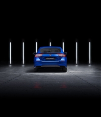 Honda_Civic_Blue_DeadRear_LR_1000x0.jpg