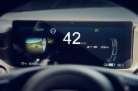 69173_24YM_eNy1_Advance_Interior_DriverDisplay_Detail_KG_LR_1000x0.jpg