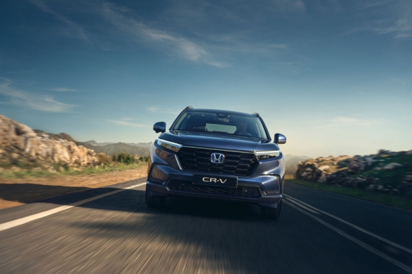 69303_24YM_CRV_FHEV_Advance_Front_Dynamic_KG_LR_1000x0.jpg